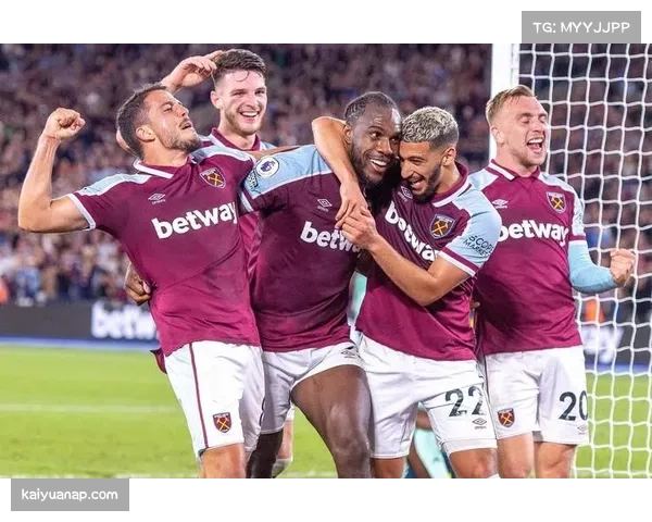 利兹联队主帅确认全员健康，贾斯汀被寄予英超明星厚望